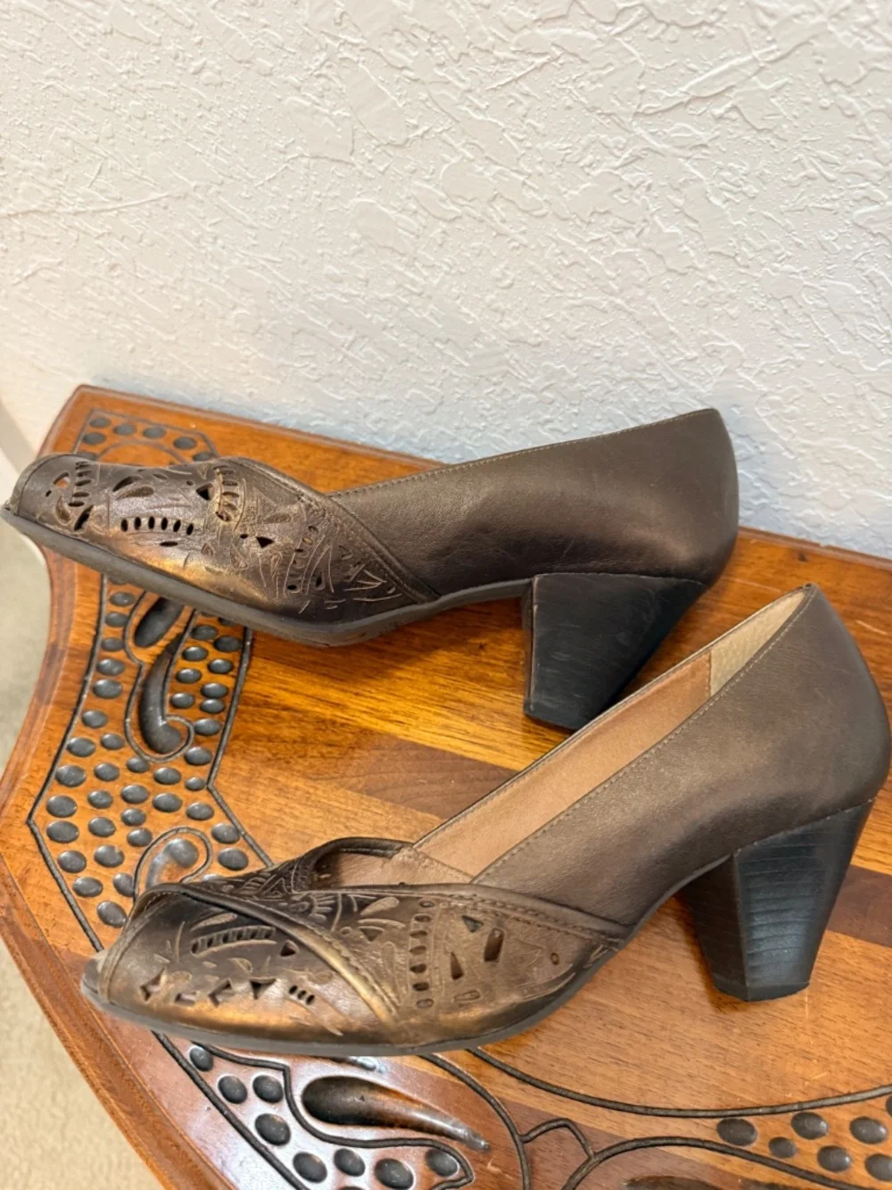 Nurture Brown Leather Heels Size 8M‎ Peep Toe 2